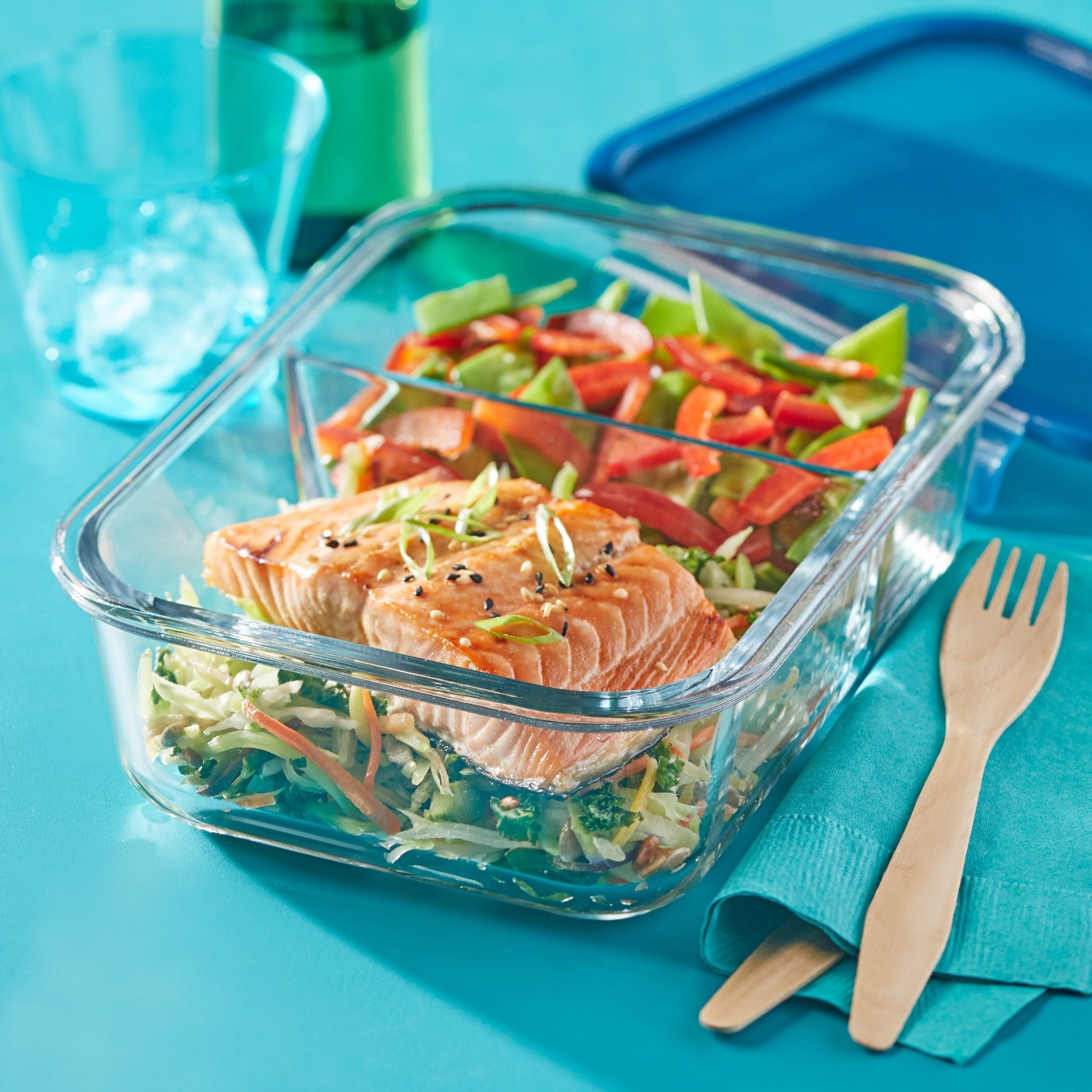 1138858_PY_Storage_Lifestyle_Square_MealBox_5.5cup_3.jpg